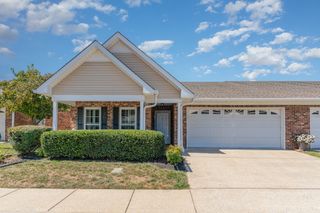 646 Forest Glen Cir, Murfreesboro, TN 37128