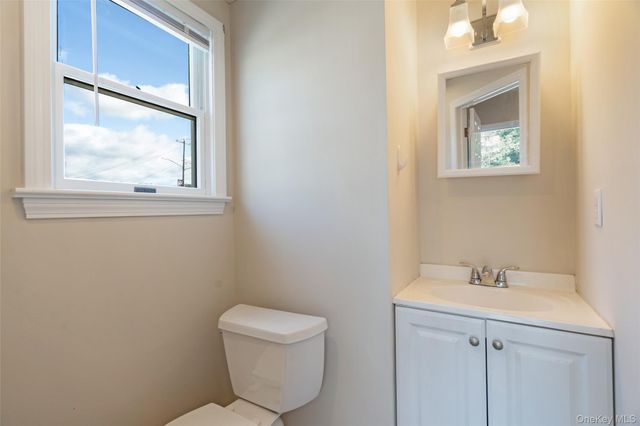 566 Route 6 2E, Mahopac, NY 10541