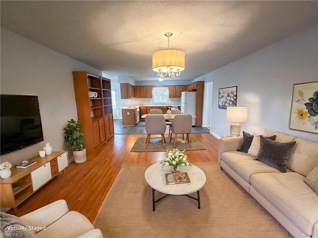 1911 Meadow Green Drive, Graham, NC 27253