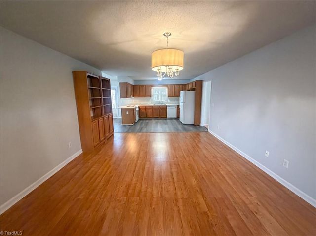 1911 Meadow Green Drive, Graham, NC 27253