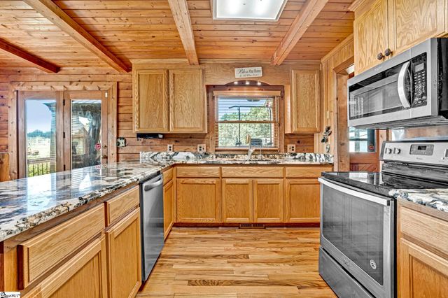 313 Henderson Road, Gray Court, SC 29645