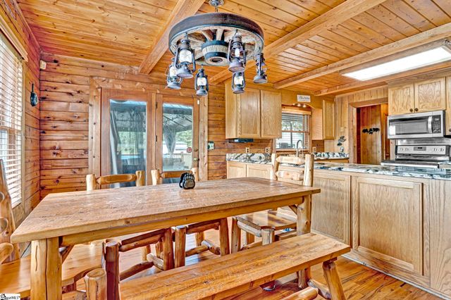 313 Henderson Road, Gray Court, SC 29645