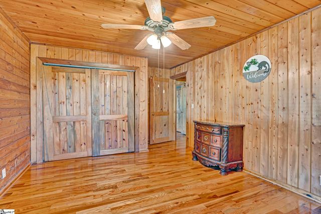 313 Henderson Road, Gray Court, SC 29645