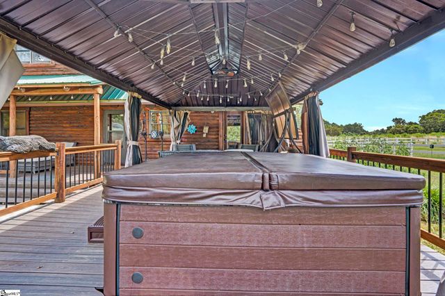 313 Henderson Road, Gray Court, SC 29645