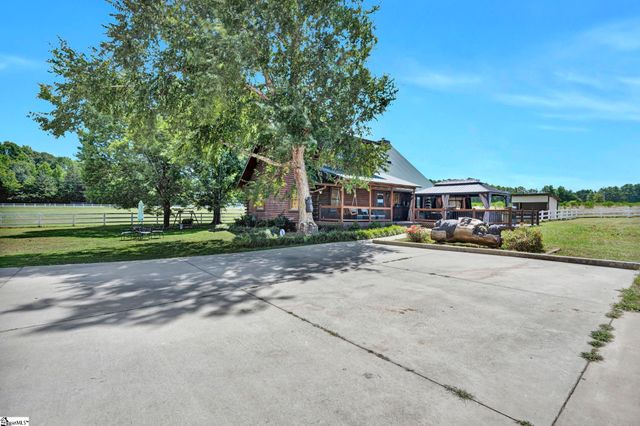 313 Henderson Road, Gray Court, SC 29645