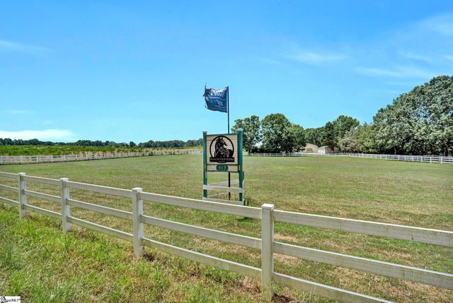 313 Henderson Road, Gray Court, SC 29645