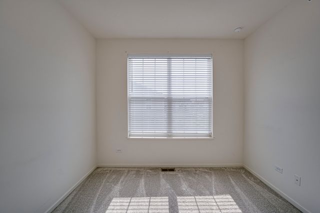2945 SHOWPLACE Drive, Naperville, IL 60564