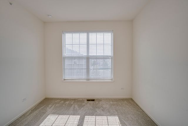 2945 SHOWPLACE Drive, Naperville, IL 60564