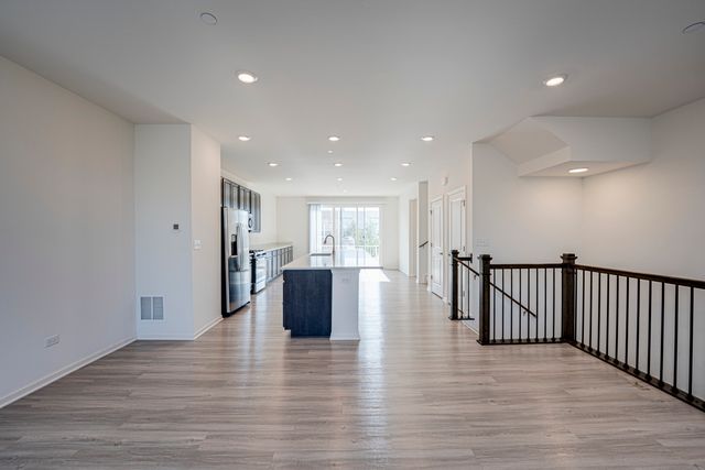 2945 SHOWPLACE Drive, Naperville, IL 60564