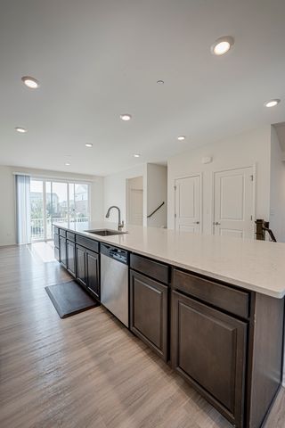 2945 SHOWPLACE Drive, Naperville, IL 60564