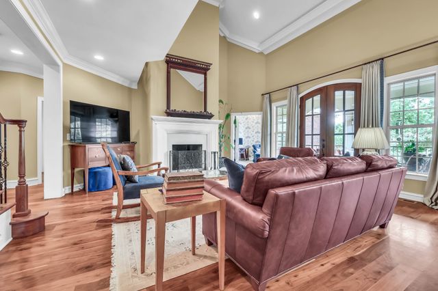 6252 Palomar Ct, Nashville, TN 37211
