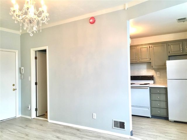 3701 Butler St 8, Lawrenceville, PA 15201