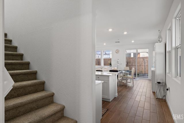 8916 Savona Lane, Shafter, CA 93263