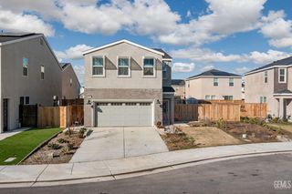 8916 Savona Lane, Shafter, CA 93263