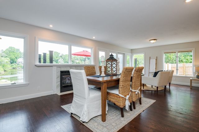 48 County St, Ipswich, MA 01938