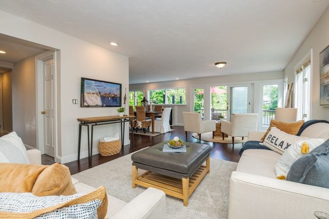48 County St, Ipswich, MA 01938
