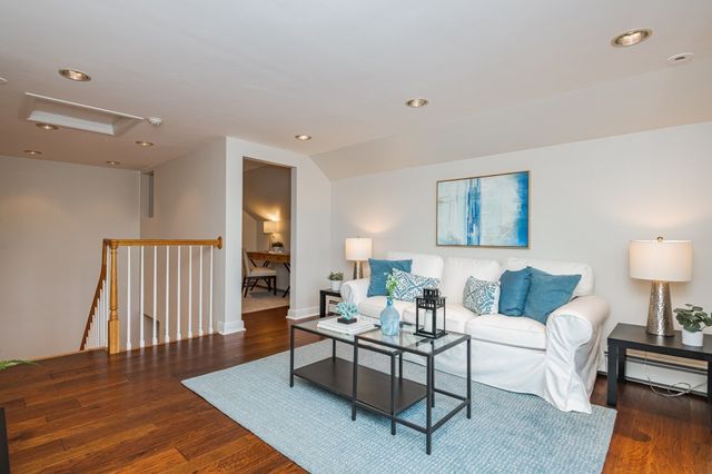 48 County St, Ipswich, MA 01938