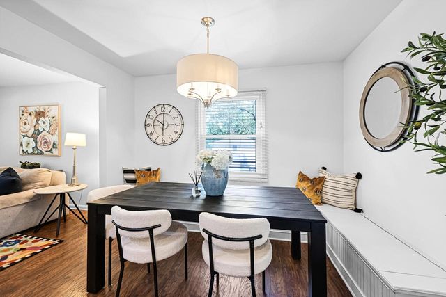 706 Wexford WAY, Hartland, WI 53029