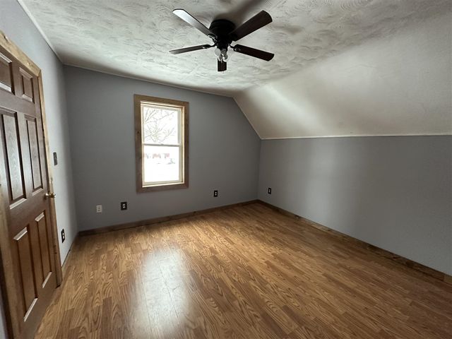 73541 39th Street, Paw Paw, MI 49079