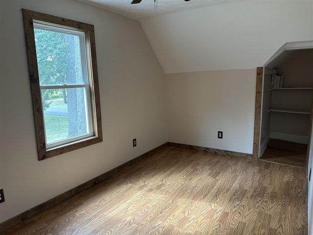 73541 39th Street, Paw Paw, MI 49079