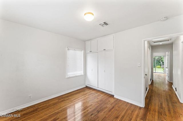 6026 Greenbush Avenue, Van Nuys, CA 91401