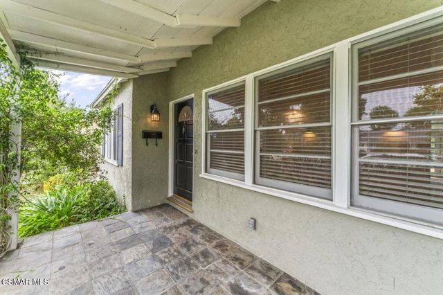 6026 Greenbush Avenue, Van Nuys, CA 91401