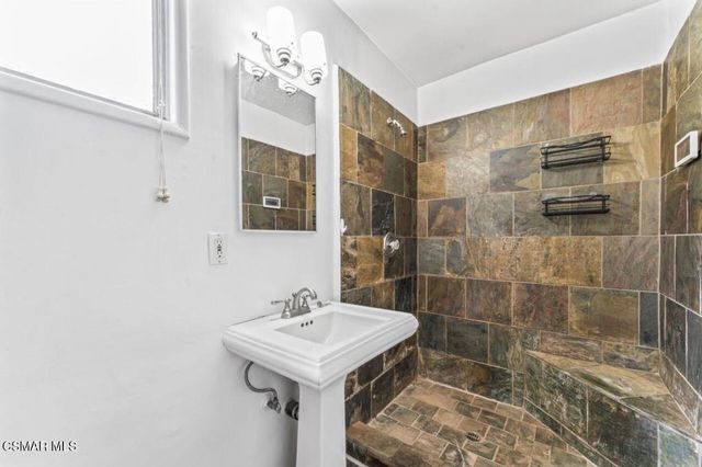 6026 Greenbush Avenue, Van Nuys, CA 91401