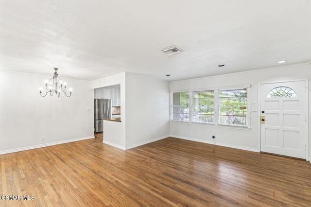 6026 Greenbush Avenue, Van Nuys, CA 91401