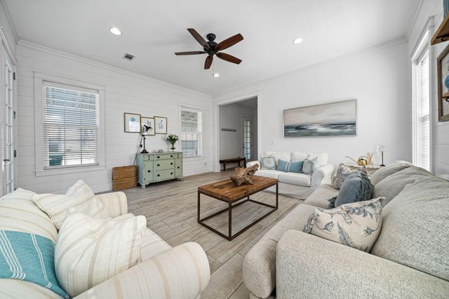 18 Lakeland Drive, Miramar Beach, FL 32550