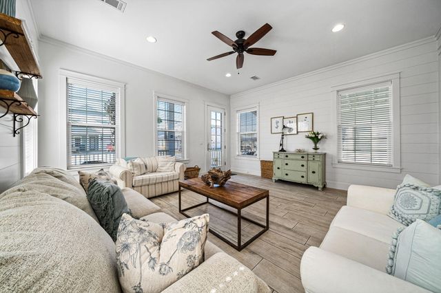 18 Lakeland Drive, Miramar Beach, FL 32550