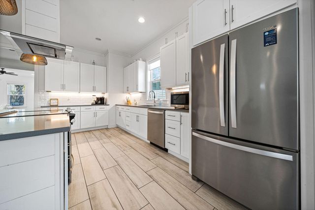 18 Lakeland Drive, Miramar Beach, FL 32550