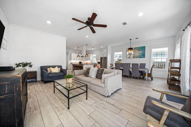 18 Lakeland Drive, Miramar Beach, FL 32550