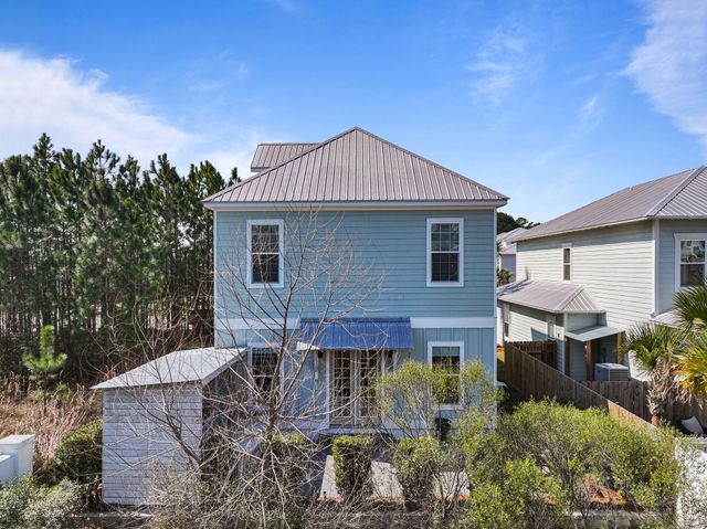 18 Lakeland Drive, Miramar Beach, FL 32550