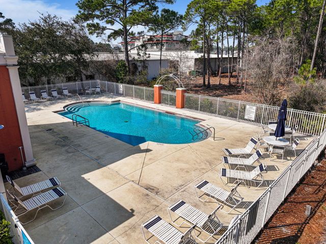 18 Lakeland Drive, Miramar Beach, FL 32550