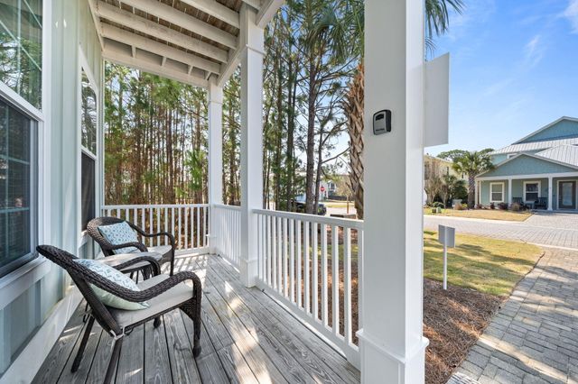 18 Lakeland Drive, Miramar Beach, FL 32550