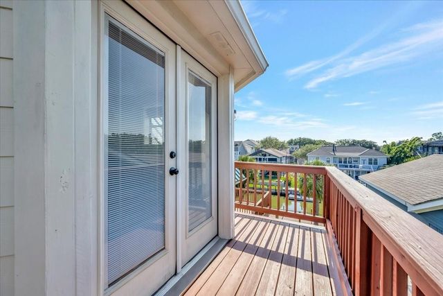 35 Lazy Lane, Kemah, TX 77565