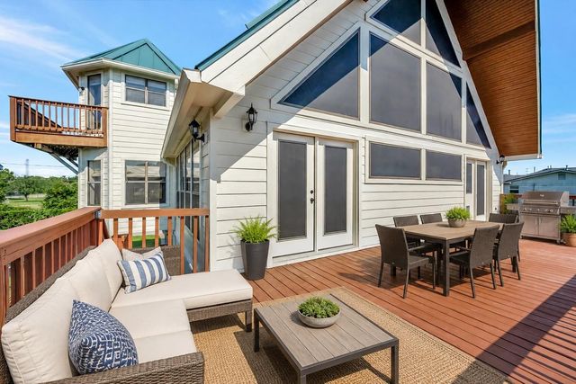 35 Lazy Lane, Kemah, TX 77565
