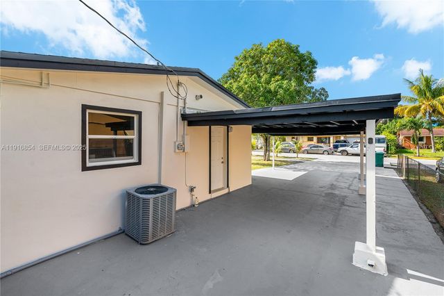 1164 NW 45th Ave, Lauderhill, FL 33313