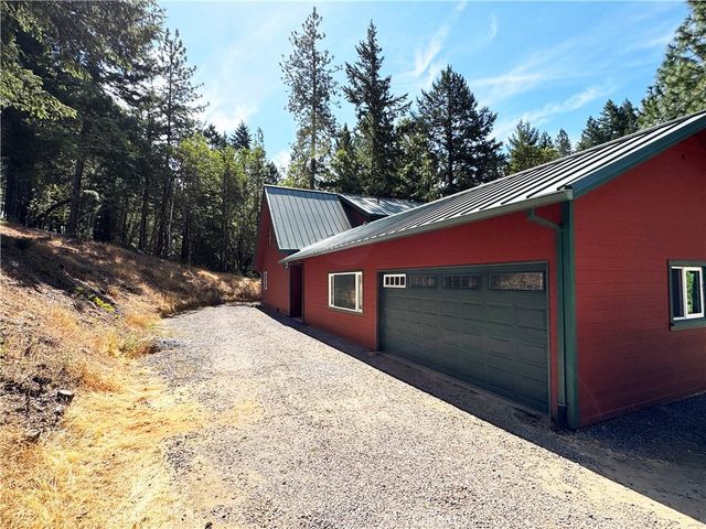 4101 Chinquapin Drive, Willits, CA 95490