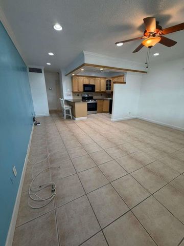 5203 NE 24th Ter B-311, Fort Lauderdale, FL 33308