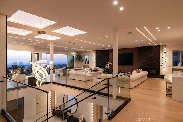 4 Narbonne, Newport Beach, CA 92660