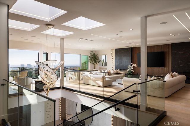 4 Narbonne, Newport Beach, CA 92660