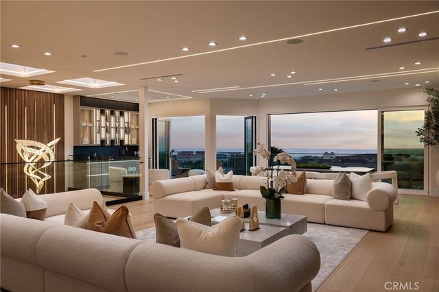 4 Narbonne, Newport Beach, CA 92660