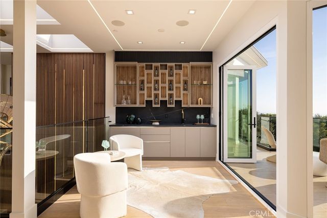 4 Narbonne, Newport Beach, CA 92660