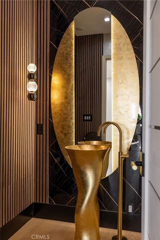 4 Narbonne, Newport Beach, CA 92660