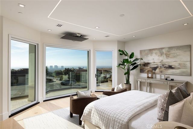 4 Narbonne, Newport Beach, CA 92660