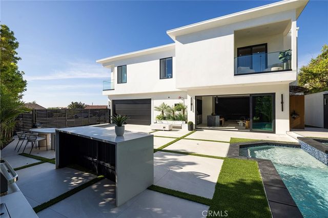 4 Narbonne, Newport Beach, CA 92660