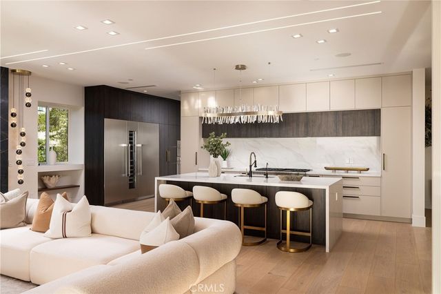 4 Narbonne, Newport Beach, CA 92660