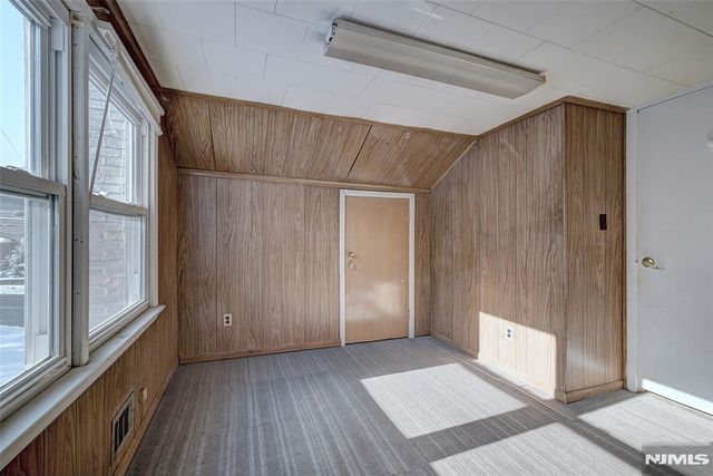 27 Old Short Hills Road, West Orange, NJ 07052