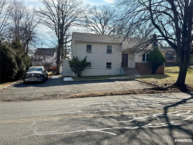 27 Old Short Hills Road, West Orange, NJ 07052